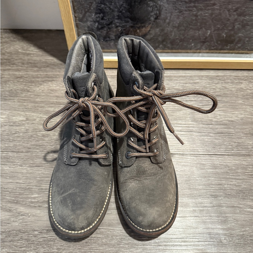 Kodiak Women’s Green/Gray Leather Boots